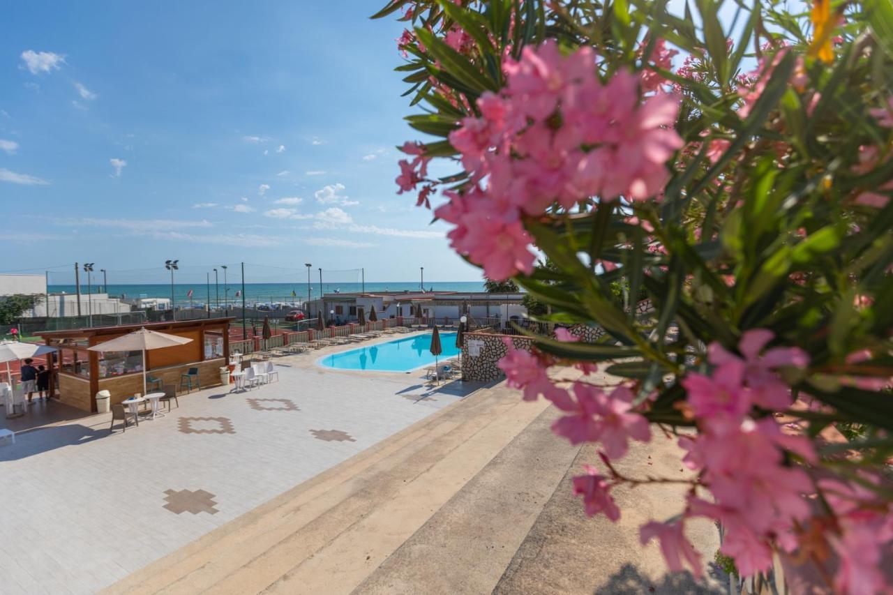 Aparthotel Village La Canzone Del Mare