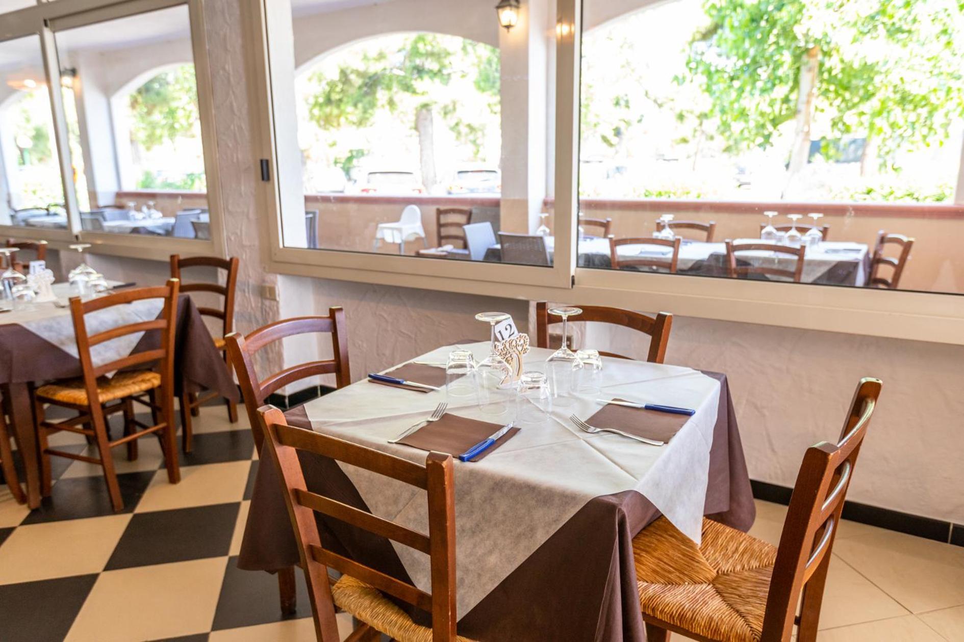 Village La Canzone Del Mare Aparthotel 3*